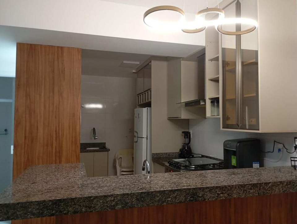 Coffee/tea facilities, Kitchen or kitchenette, stove