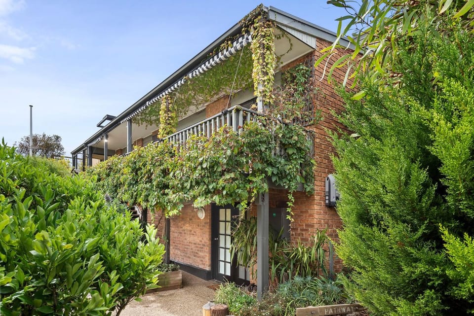 Property building, Garden