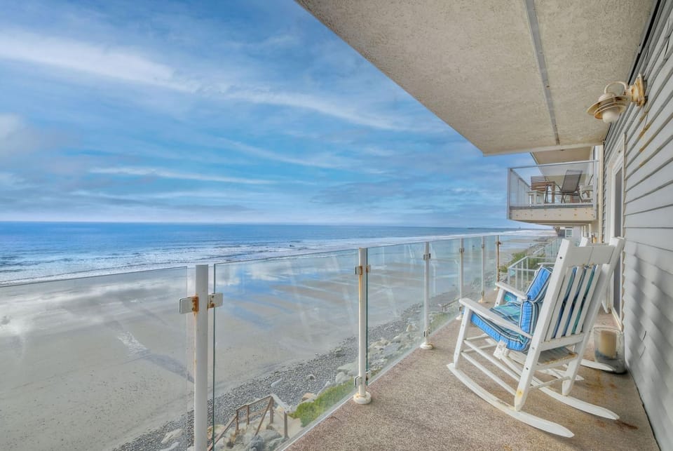 1409 S Pacific Street 5BR House in Oceanside
