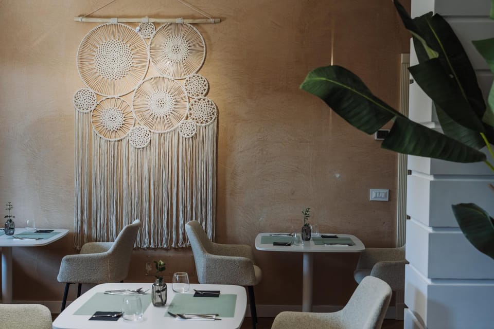 Living room, Banquet/Function facilities, Dining area