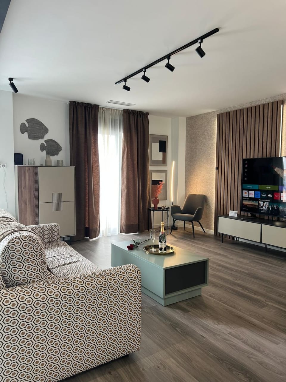 TV and multimedia, Living room, Seating area