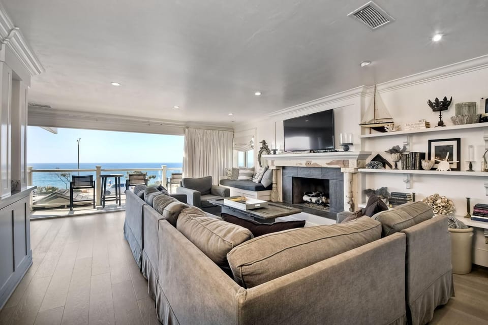 3636 Carlsbad Blvd - Upper House in Carlsbad