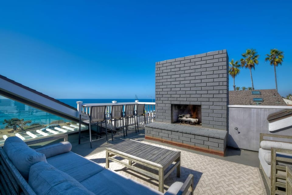 3636 Carlsbad Blvd - Upper House in Carlsbad