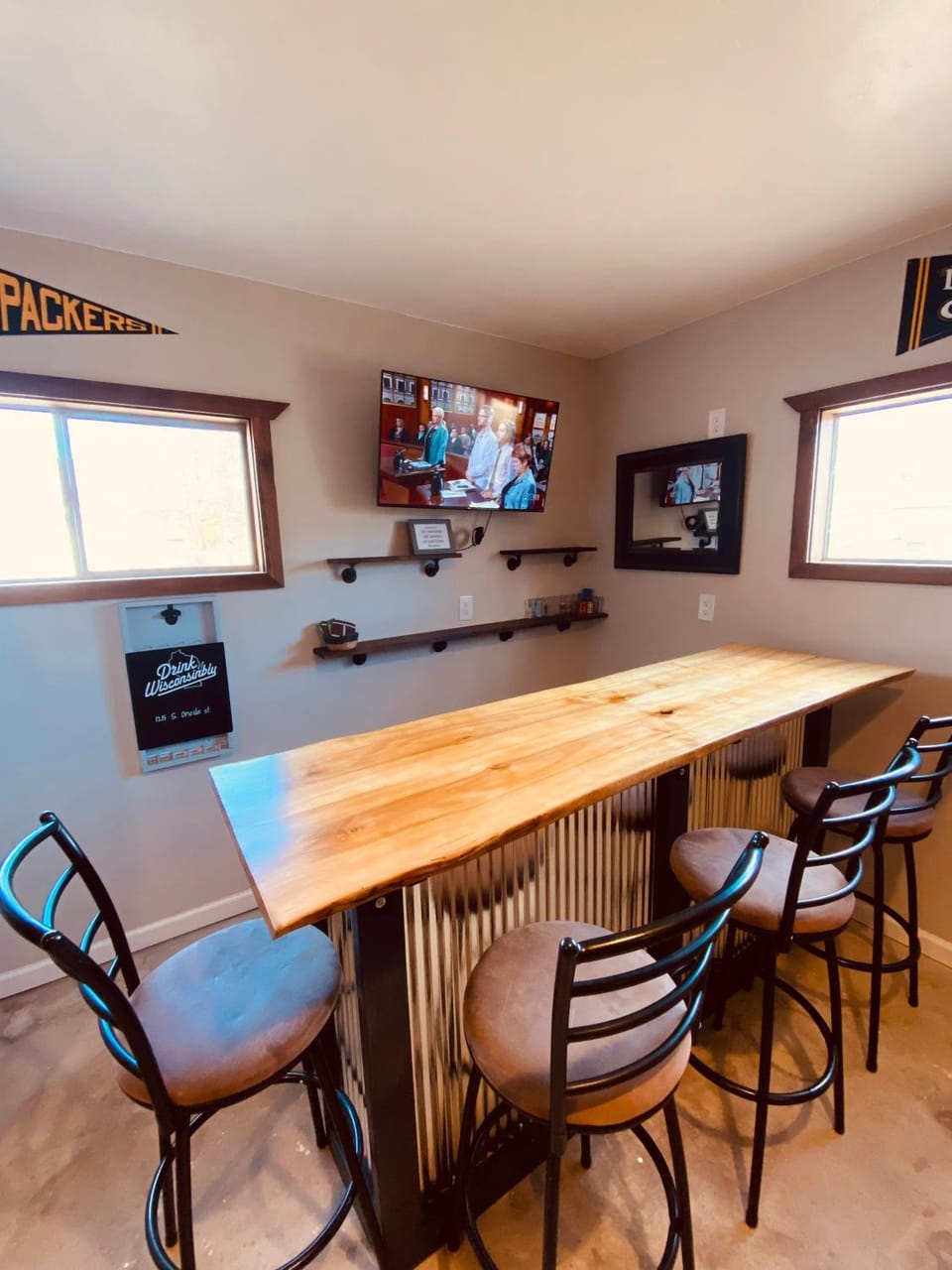 TV and multimedia, Lounge or bar