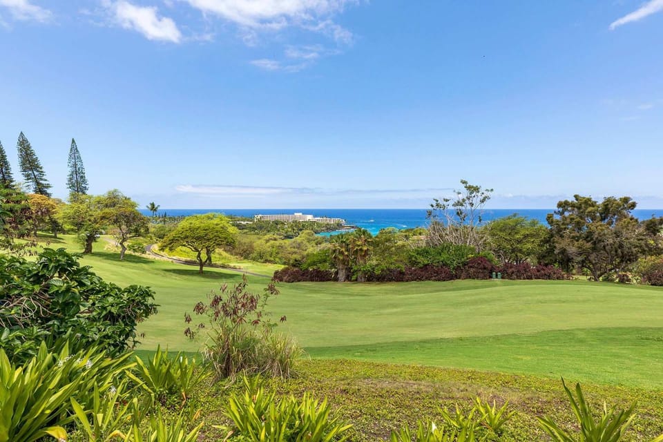 Country Club Villas - Golf Air Conditioning & Oceanview House in South Kona