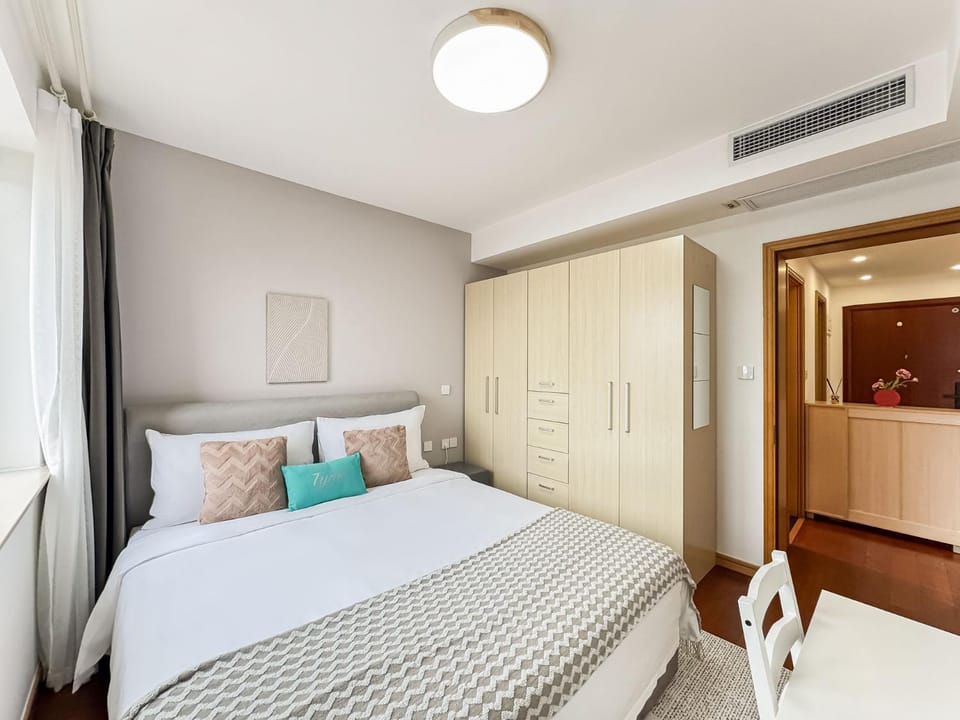 Bed, Photo of the whole room, Bedroom, wardrobe, air conditioner