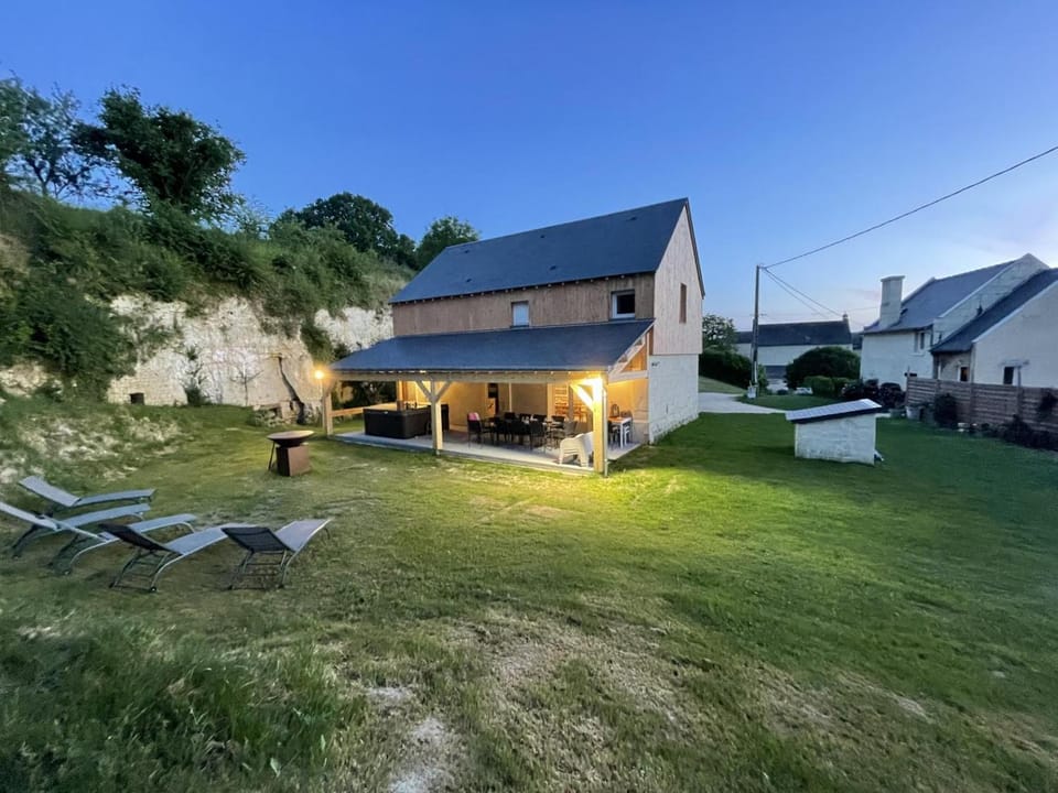 Gîte de charme en Touraine avec spa et jardin privé - FR-1-381-610 House in Centre-Val de Loire