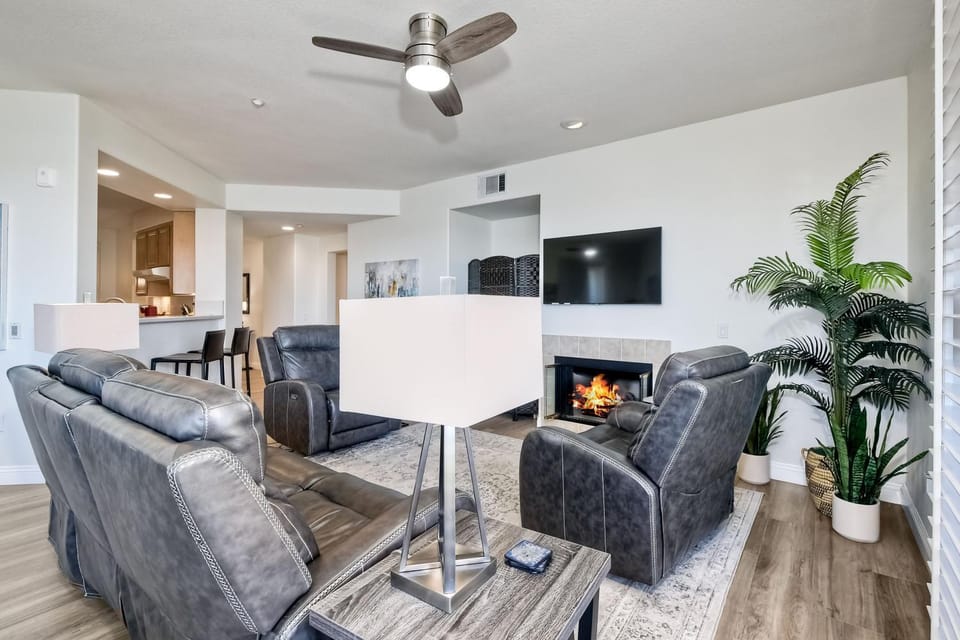 4025 Canario Street House in Carlsbad