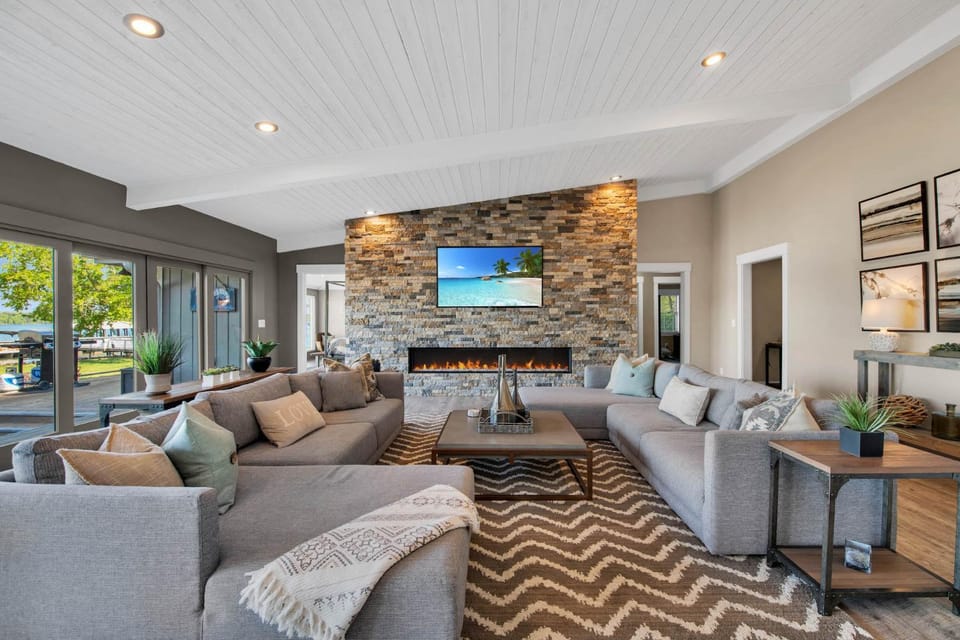 Lake Norman Breakaway House in Mooresville