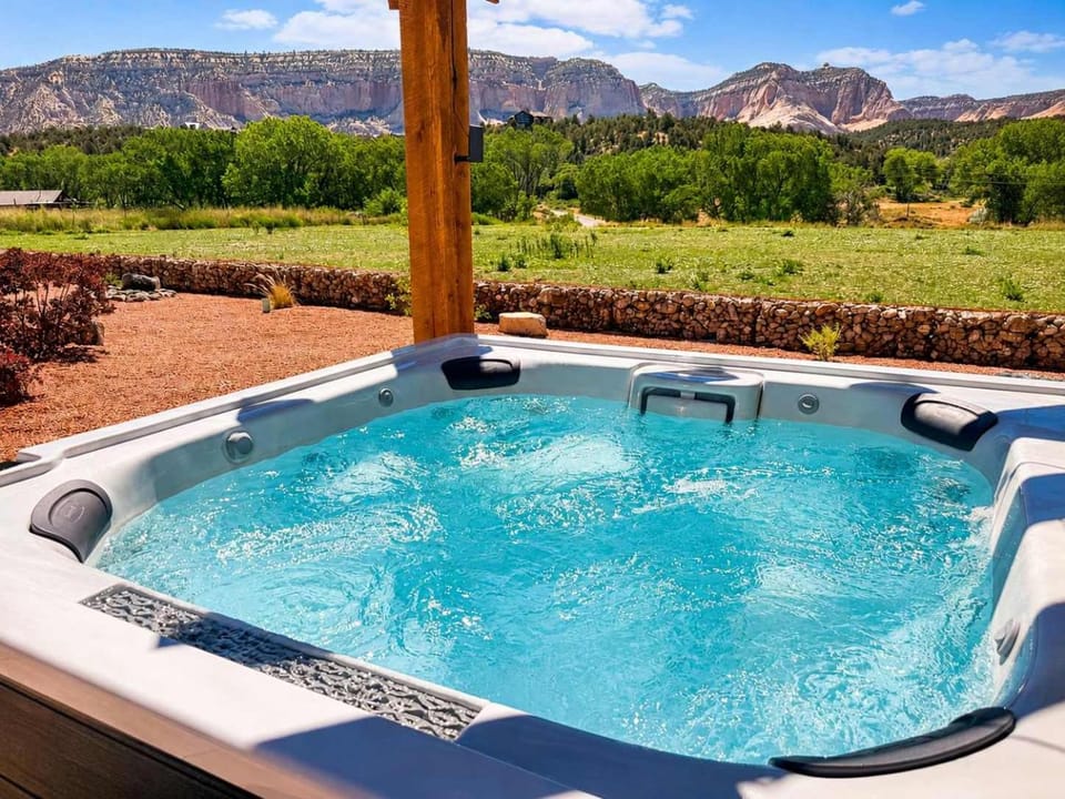 ABODE at East Zion in The Fields House in Orderville