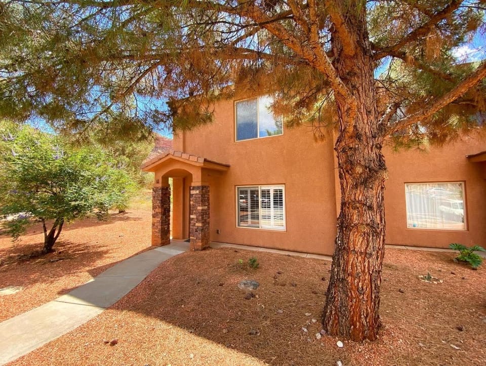 Kanab Townhome Pool and Hot Tub Pets OK House in Kanab