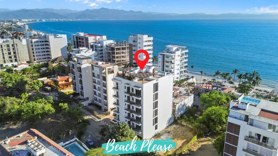 Marsala - 2 Blocks to Beach with Rooftop Pool Apartment in Bucerias