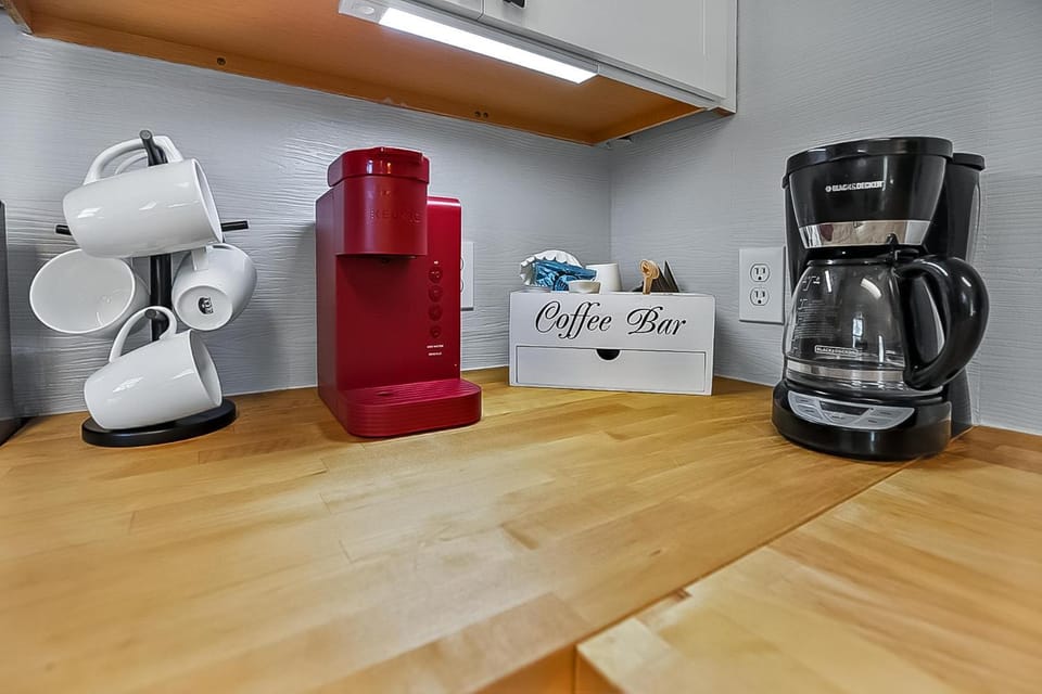 Coffee/tea facilities, Kitchen or kitchenette