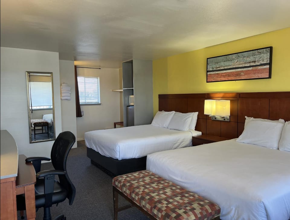 Lakeshore Inn Water Front Inn in Moses Lake