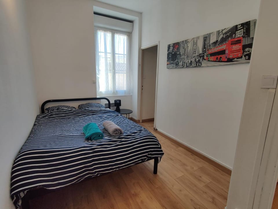 Appartement 2 pièces rénové Apartment in Nantes