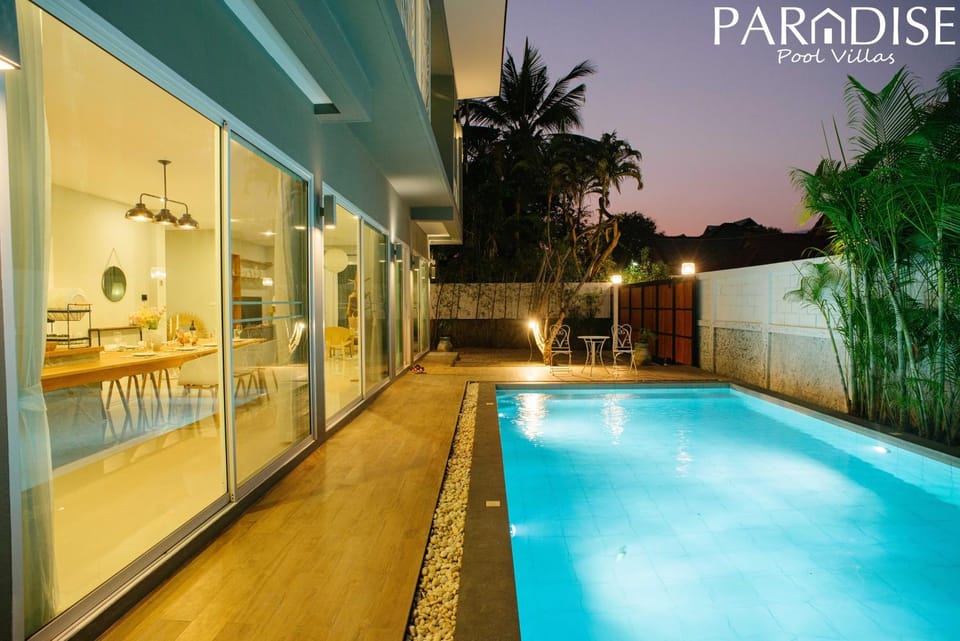 Pool view, Swimming pool