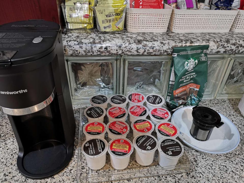 Coffee/tea facilities, Kitchen or kitchenette, Food and drinks, Food, Breakfast