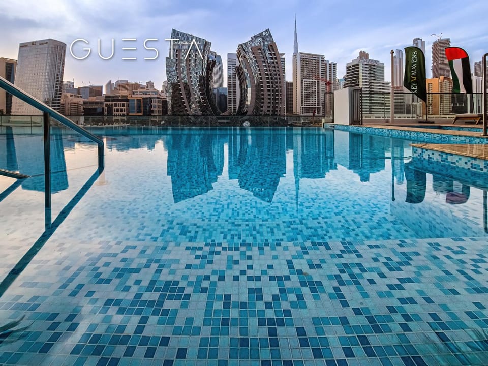 Property building, Swimming pool