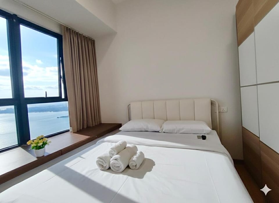 Bed, Bedroom, towels