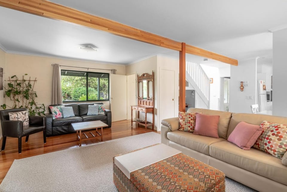 Rosa-Tranquil Retreat Near Malua Bay Beach House in Malua Bay
