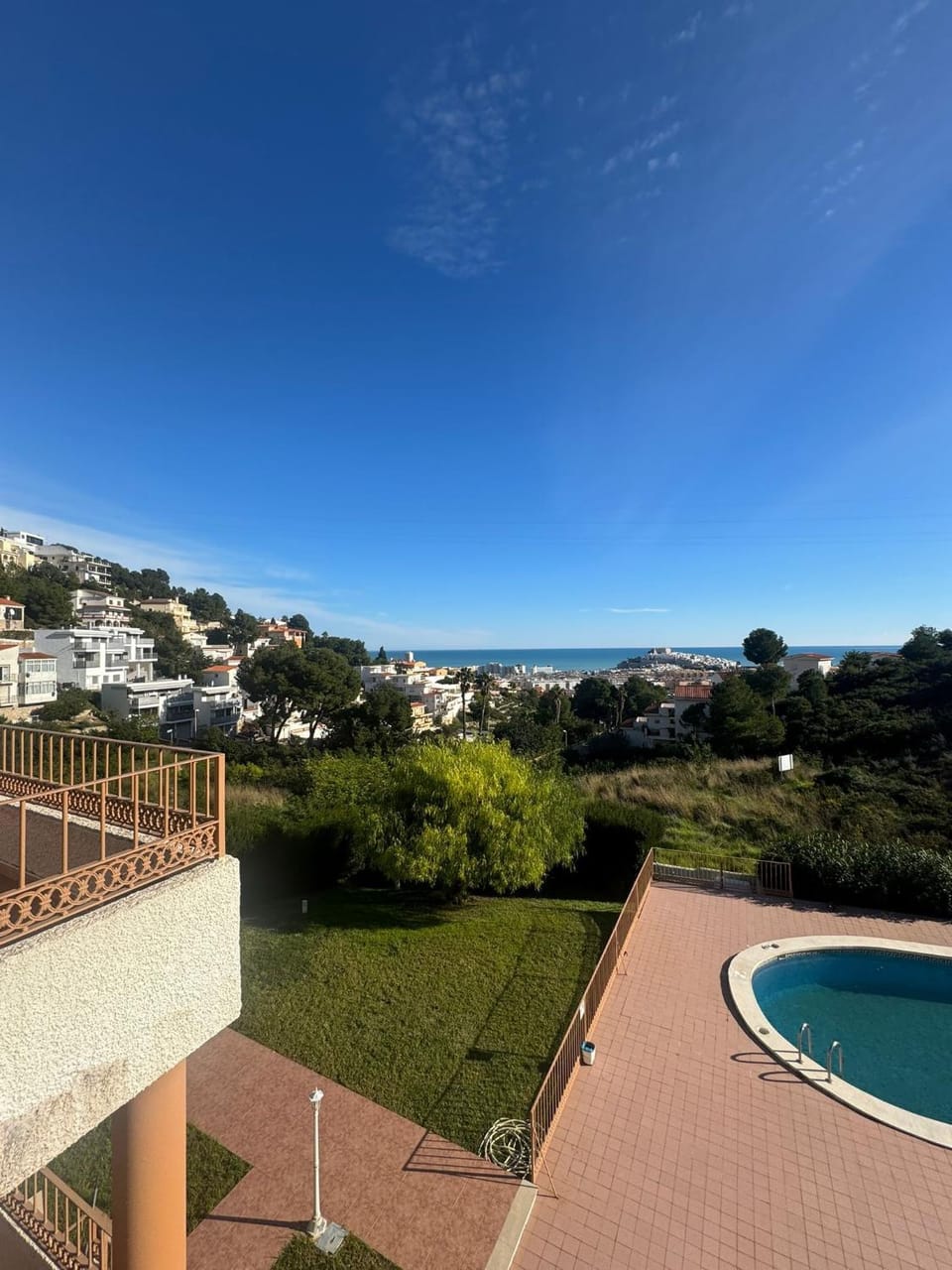 Pool view, Sea view