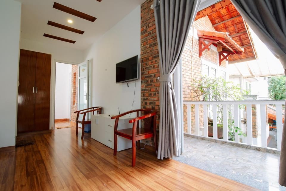 Seating area, Bedroom