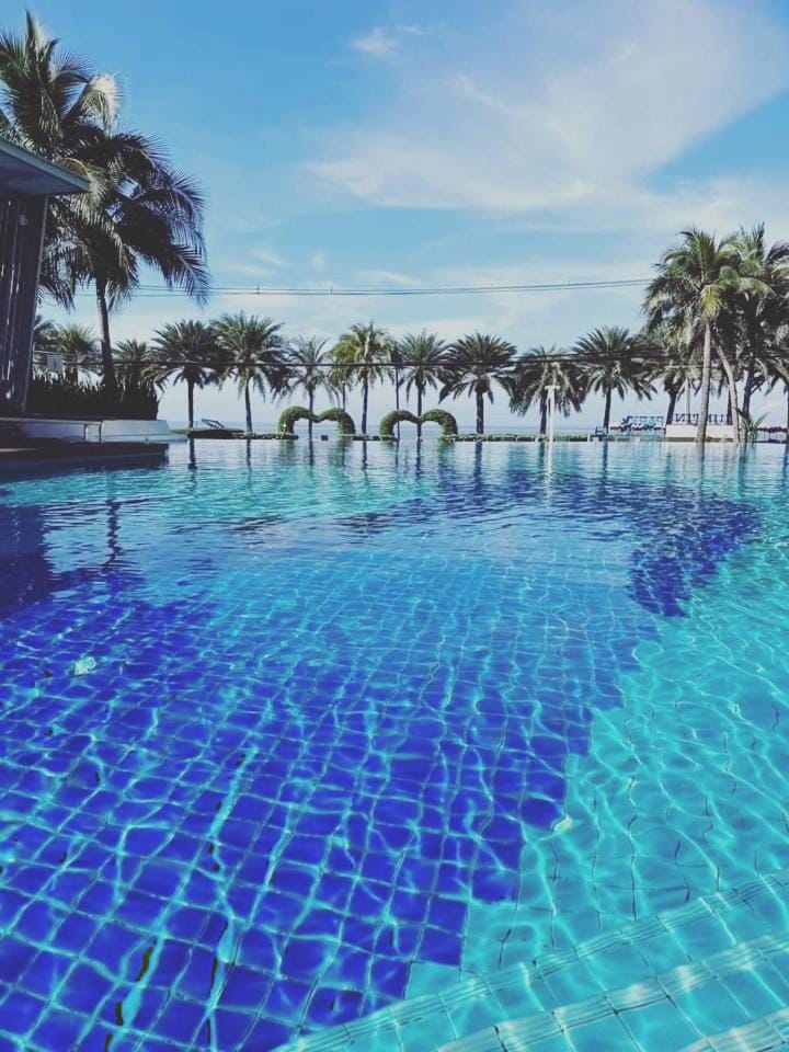 Nearby landmark, Day, Natural landscape, Aqua park, Pool view, Sea view, Sea view, Swimming pool, sunbed