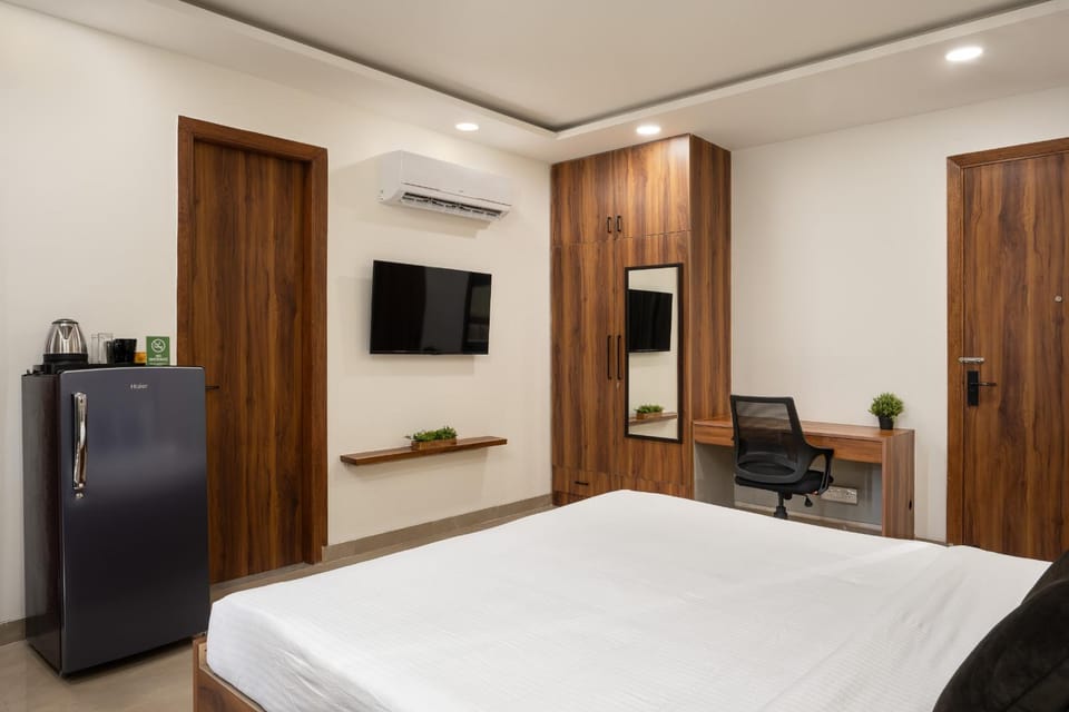 Bed, Bedroom, air conditioner