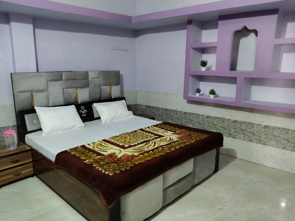 Shri Govindi Krishna Sewa Dham Vacation rental in Uttar Pradesh