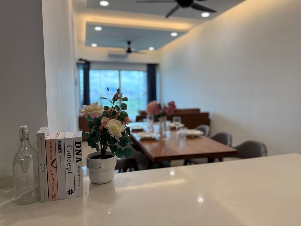 NEW Minimalist Cozy 3R3B SgBesi - 6 pax Apartment in Federal Territory of Kuala Lumpur