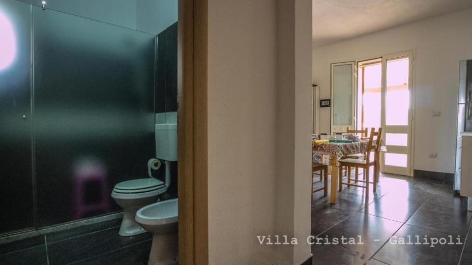 Bathroom, Kitchen or kitchenette