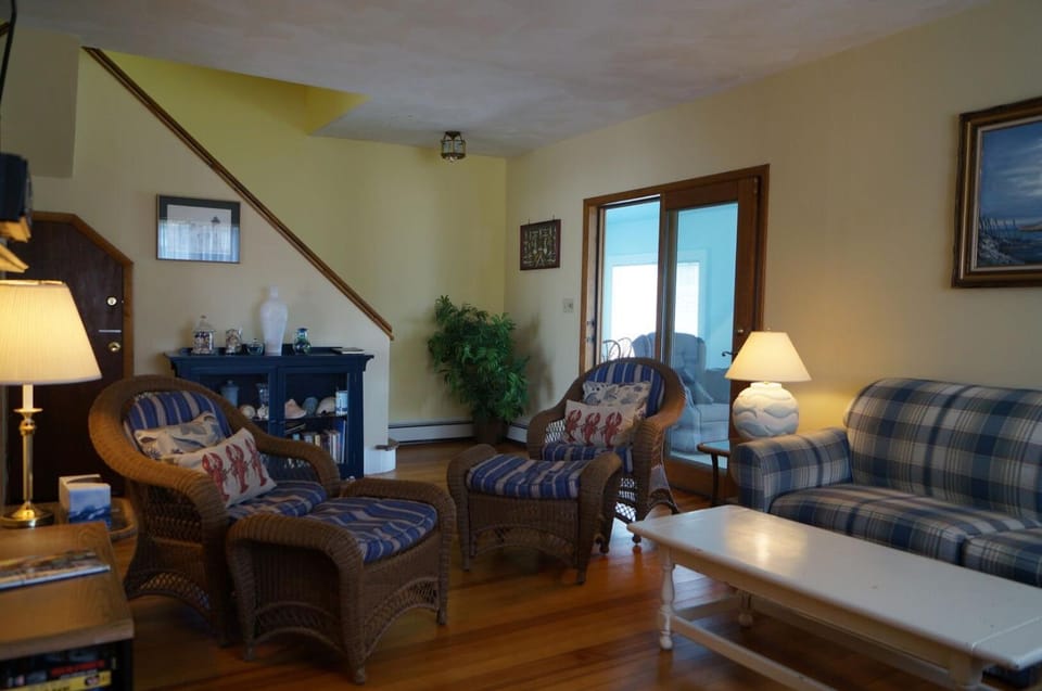 Short Sands View Spacious Beach Home Sleeps 18 Easy Walk to Short Sands Beach 1902 House in Cape Neddick