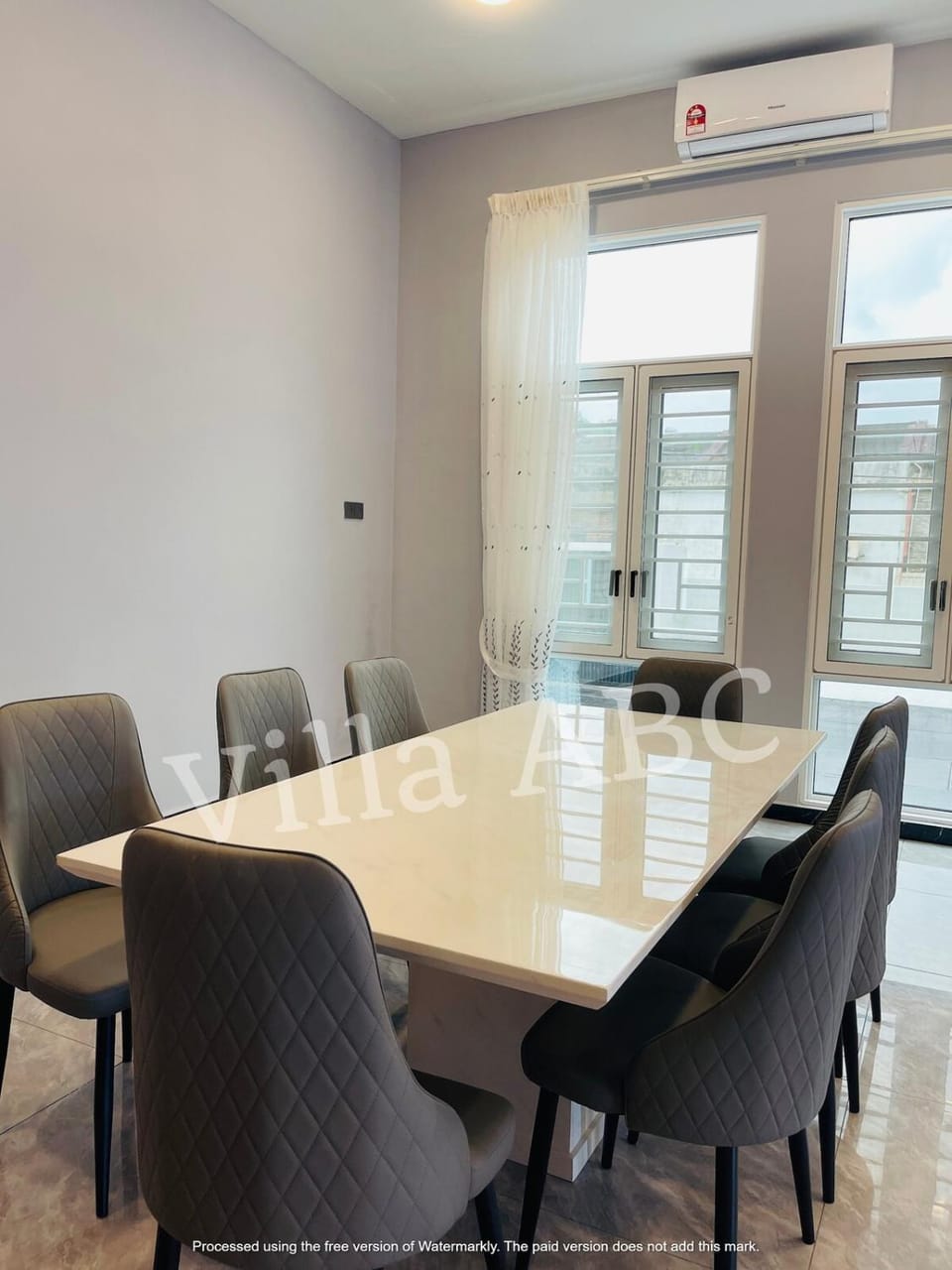 Seating area, Dining area, air conditioner
