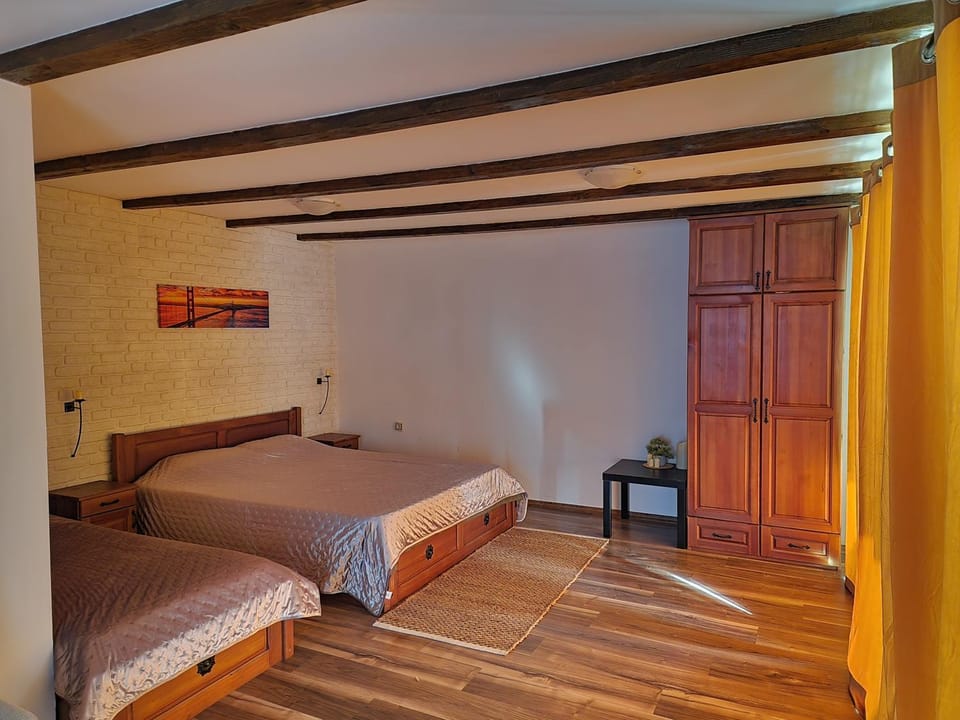 Bed, Photo of the whole room, Bedroom, wardrobe