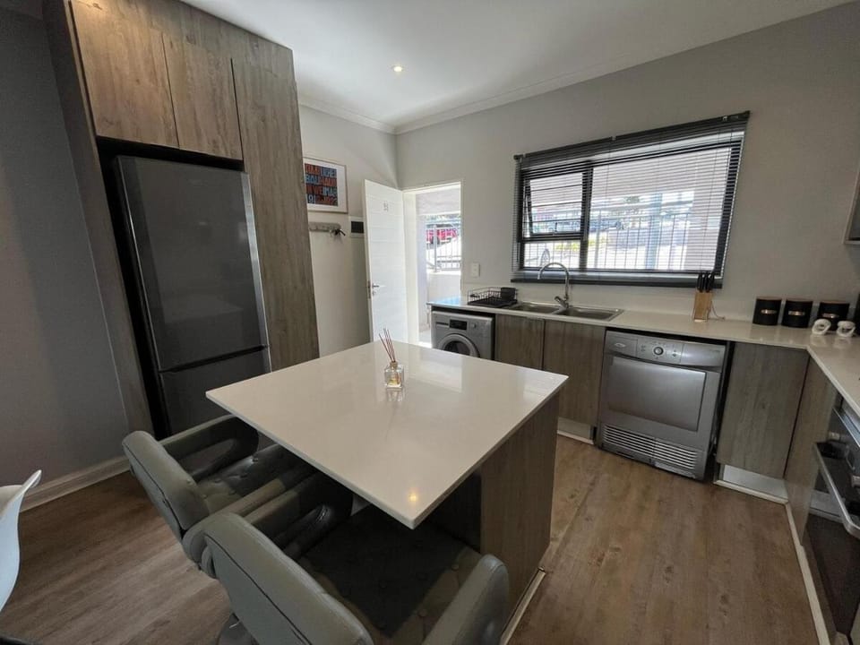 Braham Apartments - The Oasis 91 Apartment in Sandton