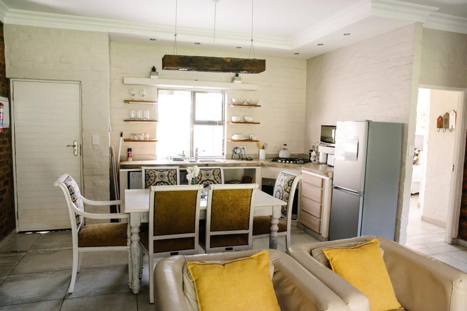Prestwick Lodge Nature lodge in South Africa