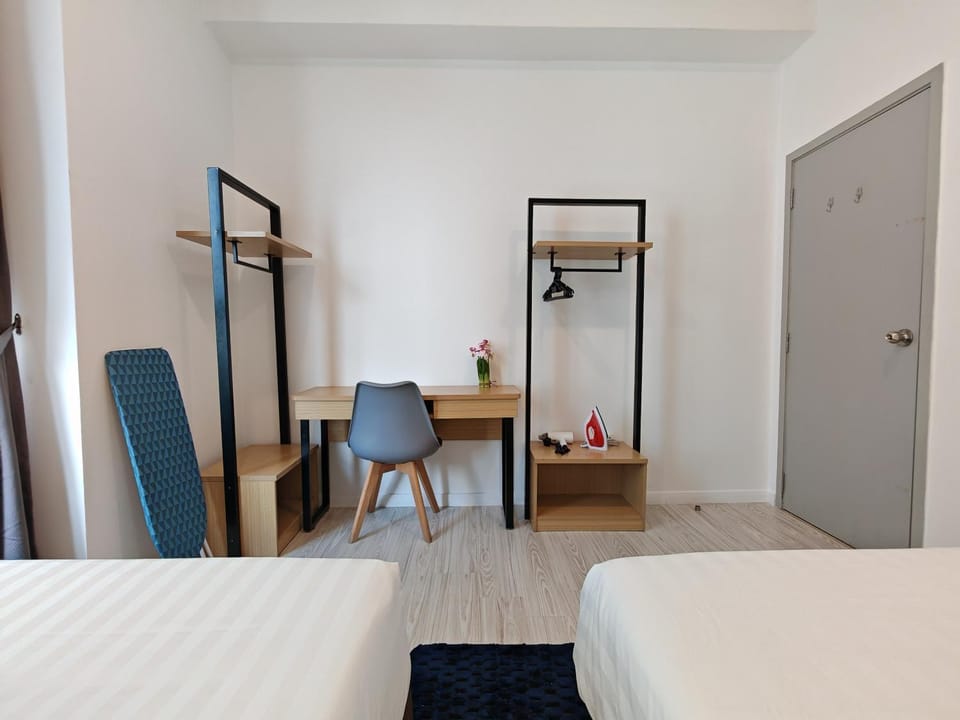 Bed, Photo of the whole room, Bedroom, bunk bed, wardrobe