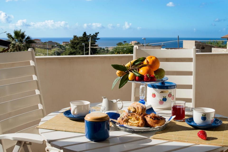 Natural landscape, View (from property/room), Balcony/Terrace, Sea view