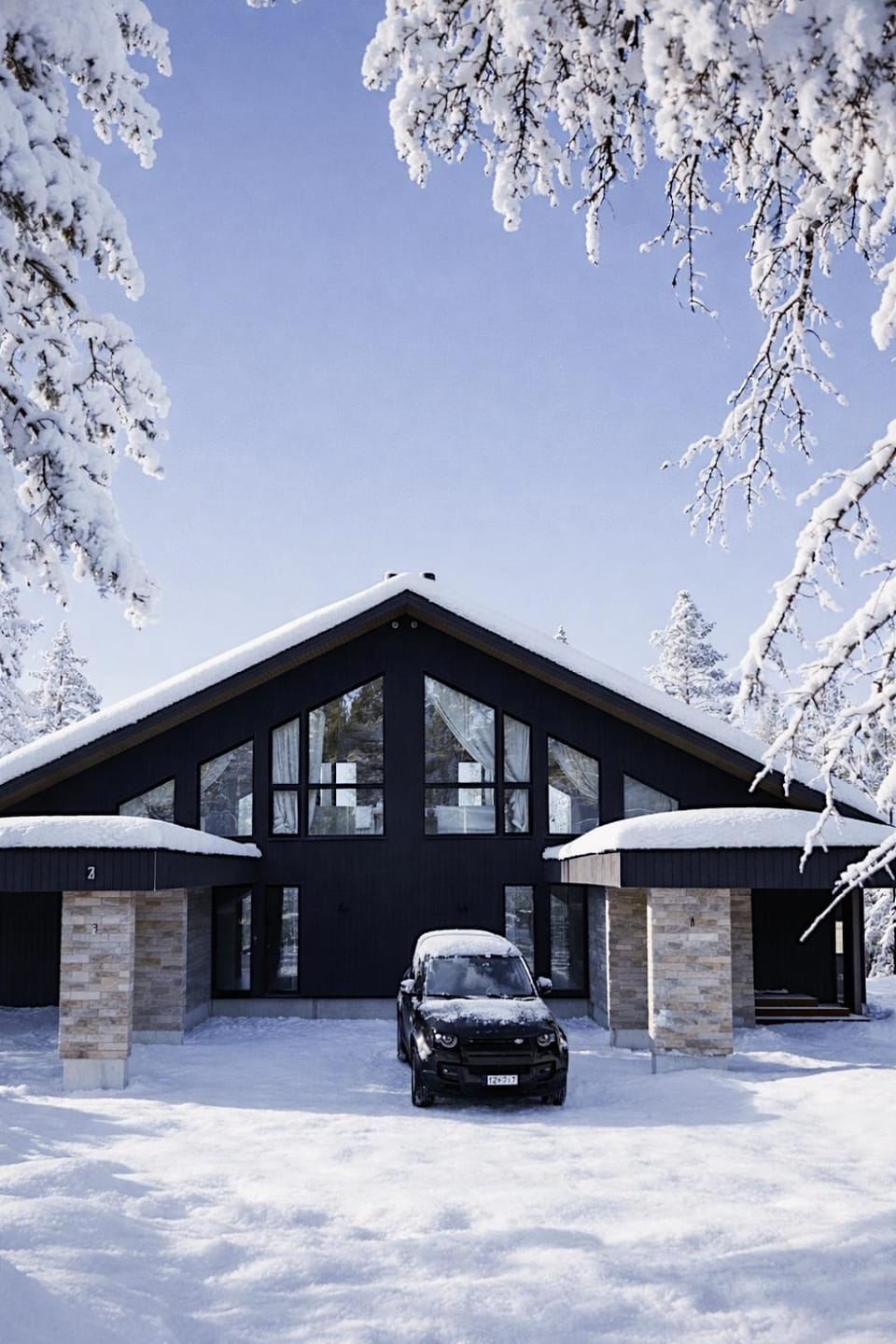 Property building, Day, Natural landscape, Winter, Parking