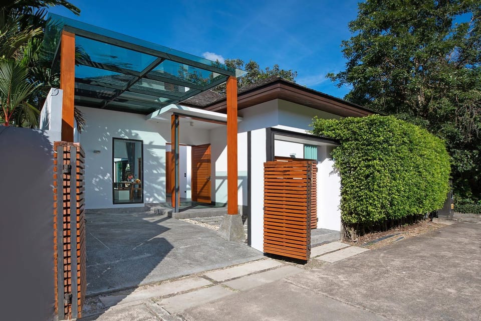Property building, Garden, Garden view