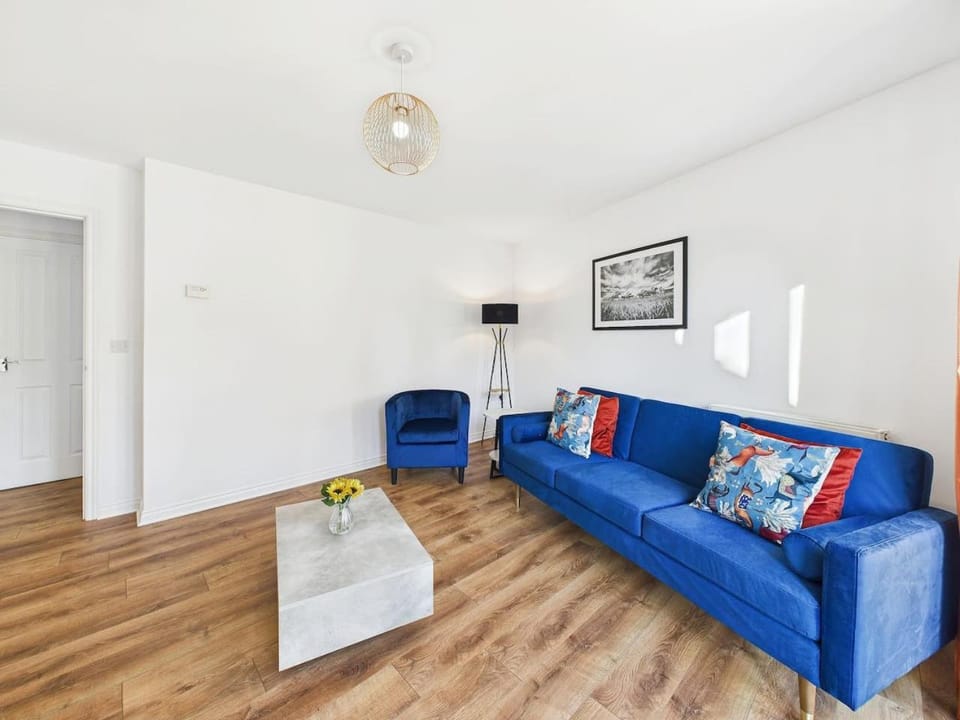 Desert Orchid by Signature Stays - Racecourse - Parking - 5-Bed House in Cheltenham