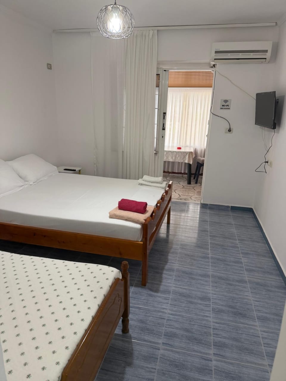 Center Rooms Apartment in Sarandë