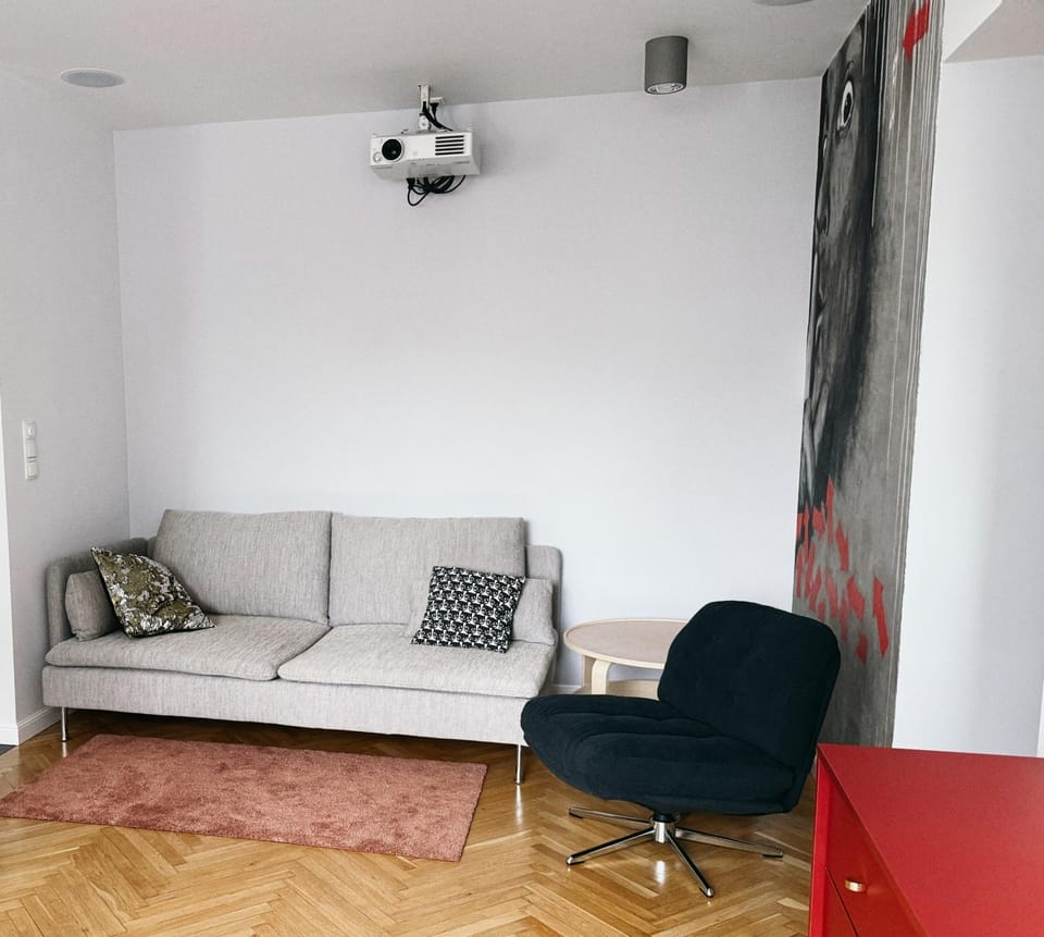 TV and multimedia, Living room, Seating area
