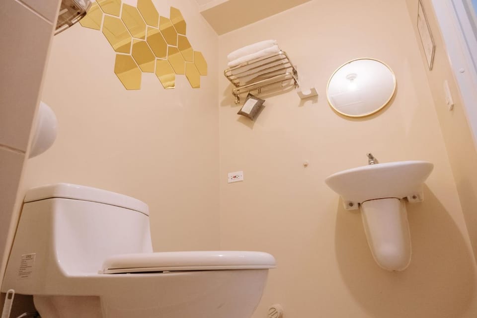 Toilet, Bathroom