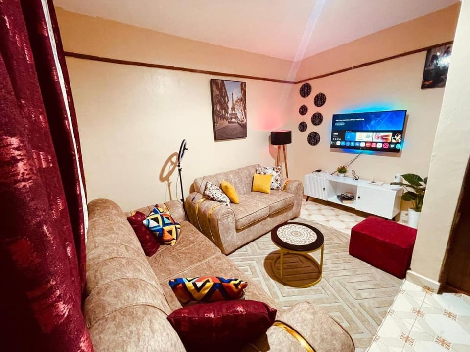 Communal lounge/ TV room, TV and multimedia, Living room, Photo of the whole room, Seating area, Evening entertainment