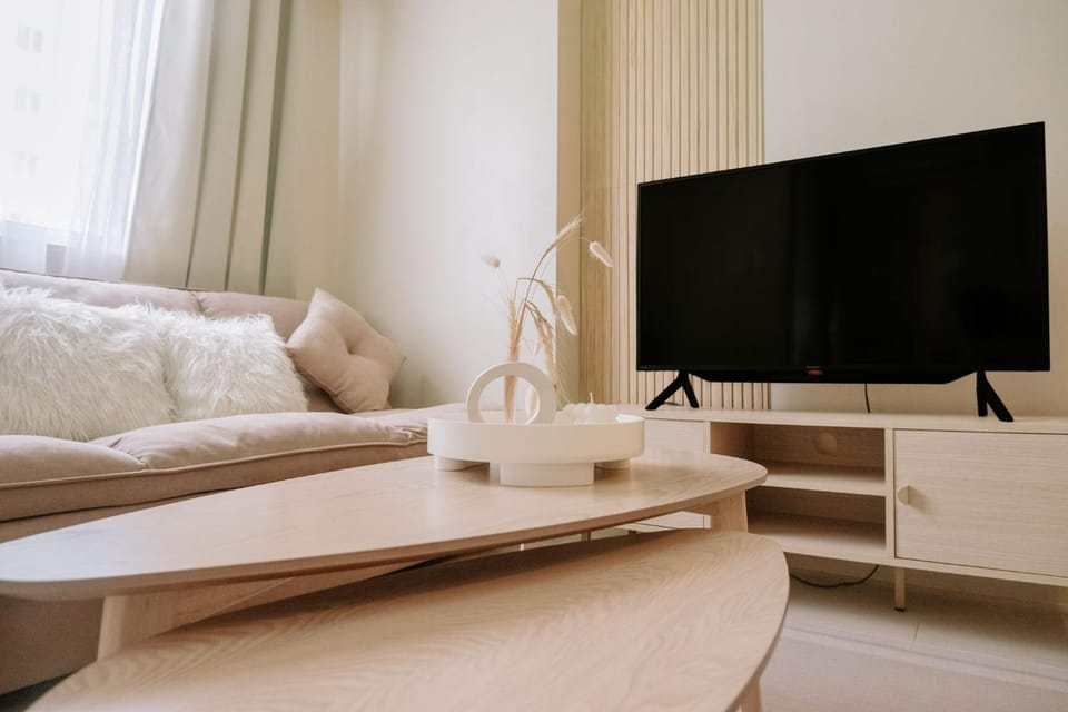 Communal lounge/ TV room, TV and multimedia, Living room