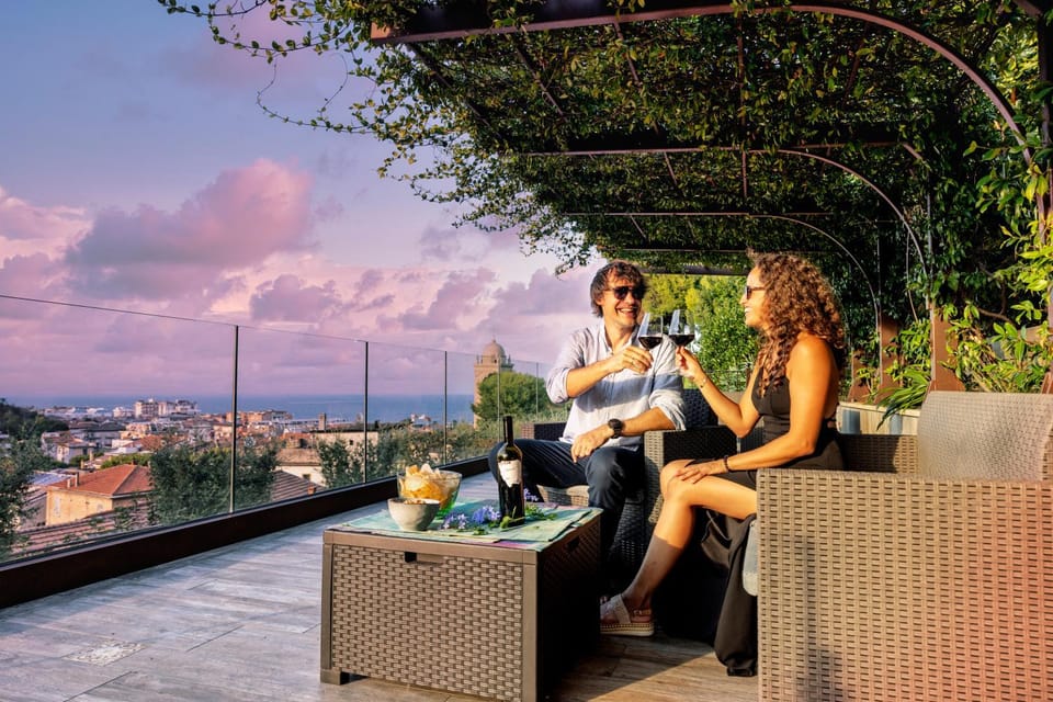Natural landscape, View (from property/room), Balcony/Terrace, Guests, City view, Sunset, group of guests