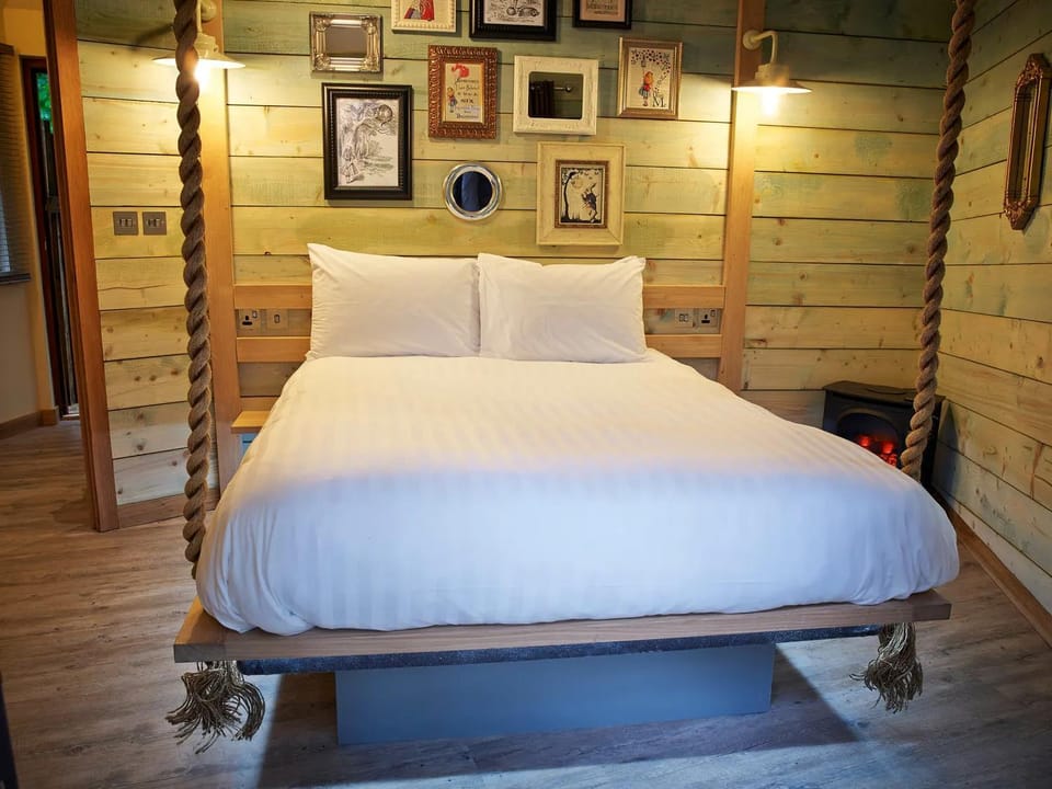 Blackwood Forest Cabins - Forest Holidays Cabin in England