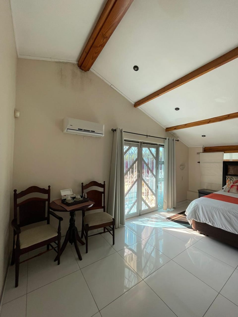 Zinzanathi Guest house Bed and Breakfast in KwaZulu-Natal