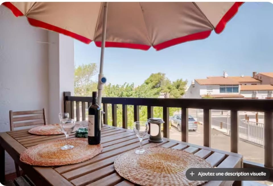 Patio, Day, View (from property/room), Balcony/Terrace, Food and drinks, Dining area, Food, Drinks, Alcoholic drinks
